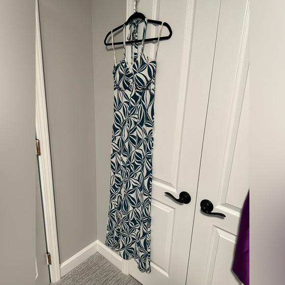 Tommy Bahama Dress - Picture 3 of 7